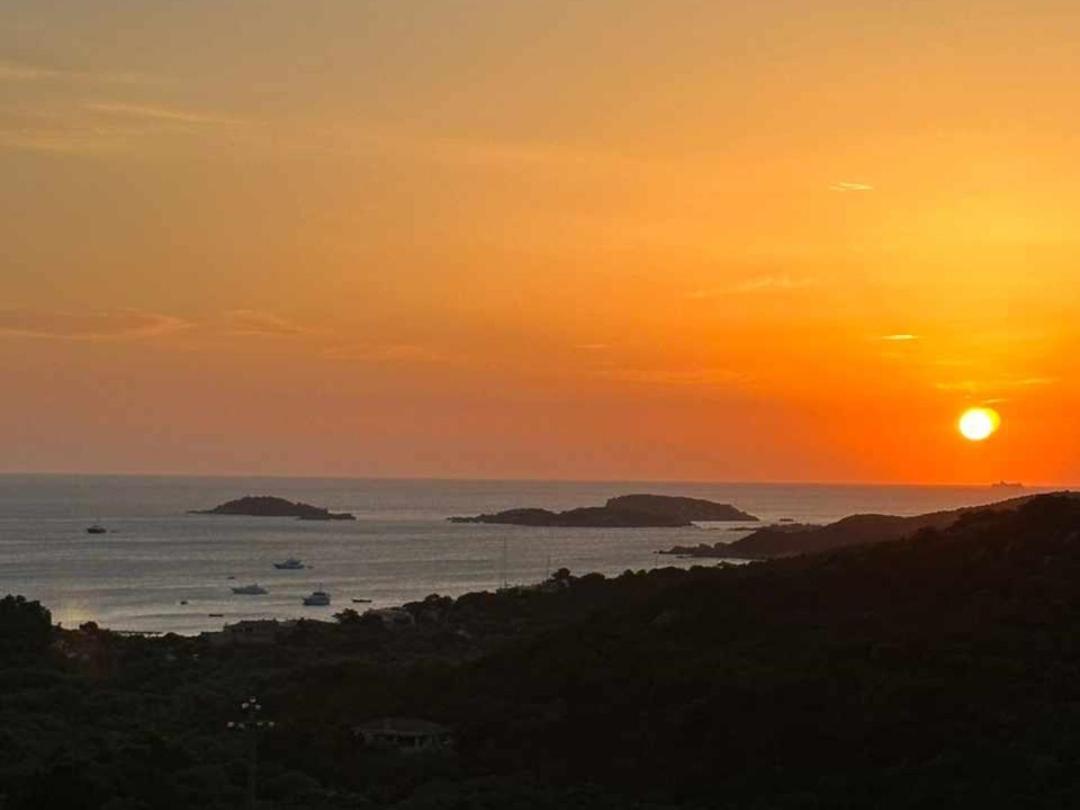 Appartamento Taras Sottovento - Porto Cervo Abbiadori المظهر الخارجي الصورة